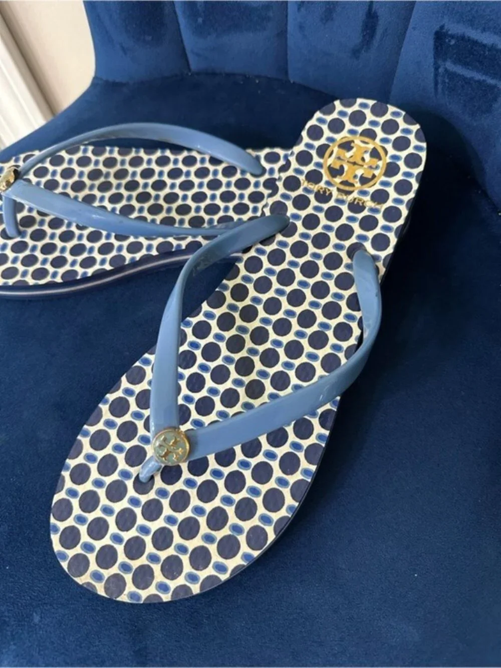 Tory Burch Blue Polka Dot Logo Flip Flops Thong Sandals Women’s Size 9